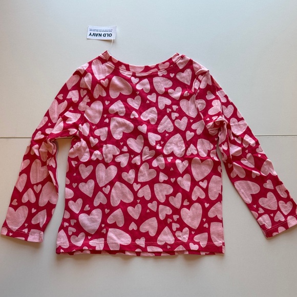 Old Navy Red Heart Print Long Sleeve Top - Picture 2 of 2
